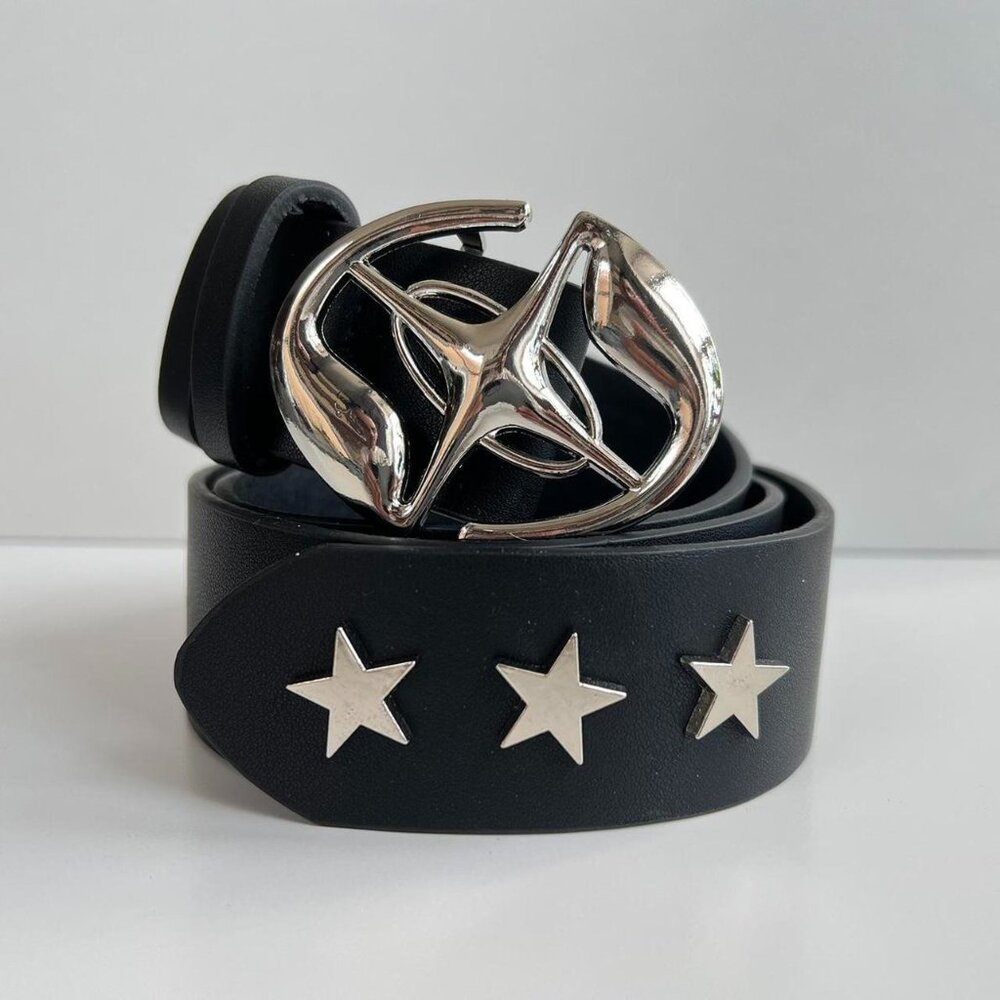 y2k 2000s chrome star futuristic cross emblem black and silver grunge emo belt